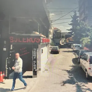 Gasthuis Hygge, Tirana